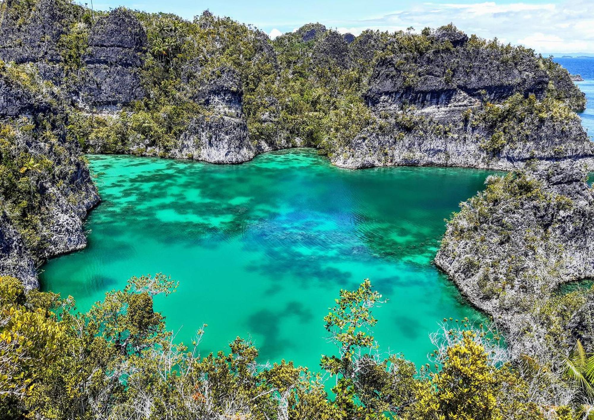 Meos Ambower Homestay Raja Ampat Fam Exterior foto